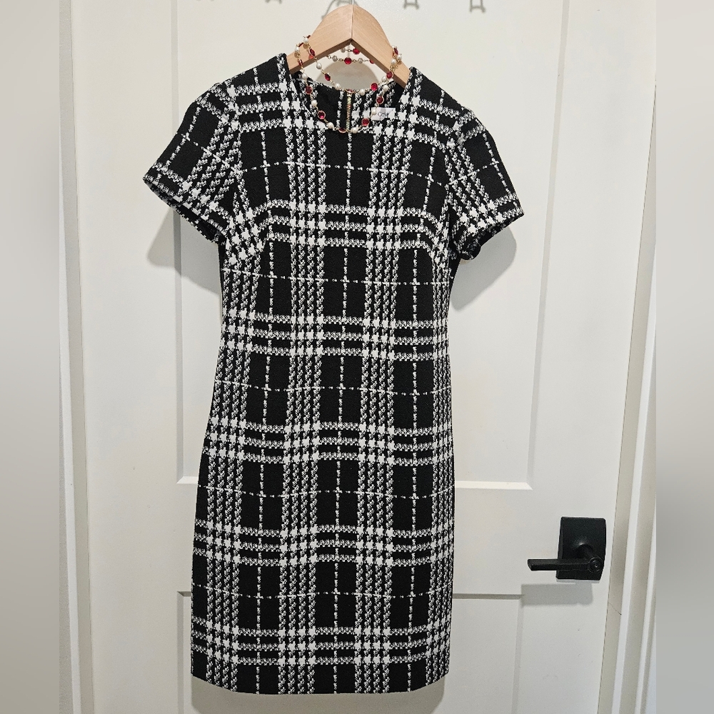 Black/white plaid short sleeve Calvin Klein "Plaid-Print Jewel-Neck She